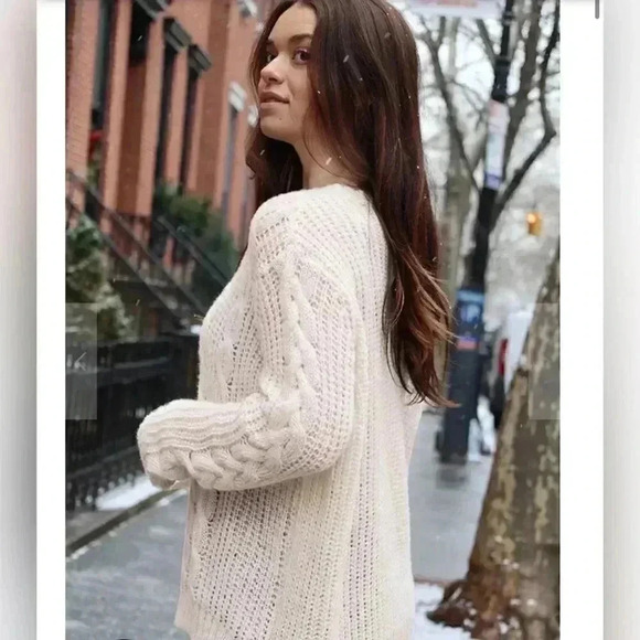 Wooden Ships AERIN CABLE CREW
LIGHTWEIGHT Mohair Wool Sweater - Picture 5 of 6